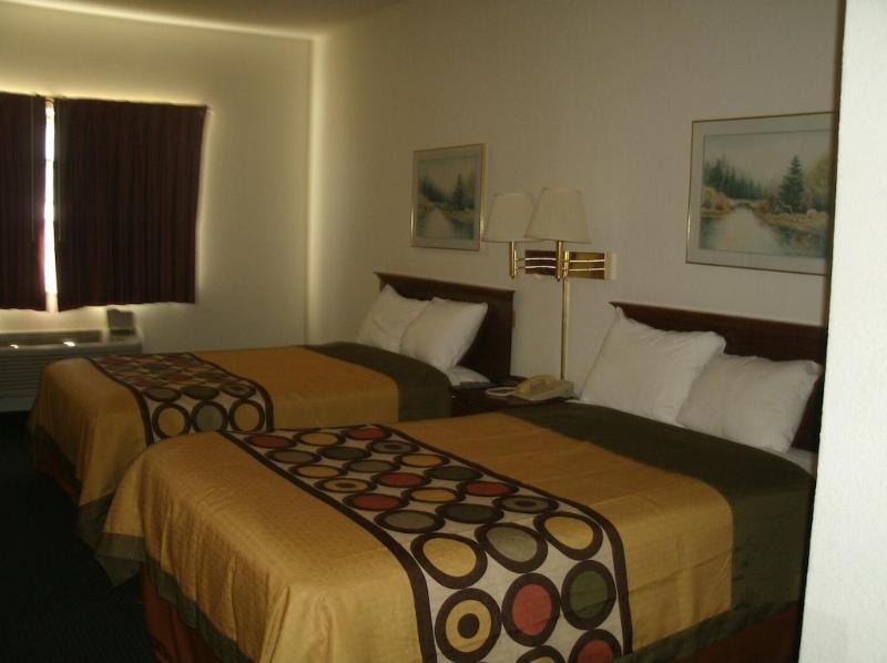 Super 8 By Wyndham Platte City Kansas City Area Buitenkant foto
